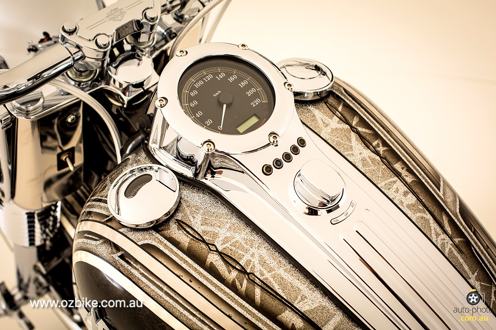 Harley-Davidson Deluxe