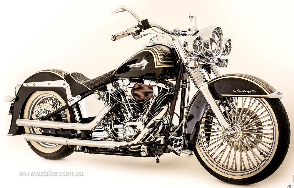 Harley-Davidson Deluxe
