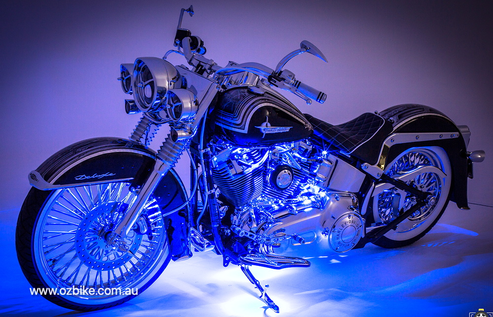 Harley-Davidson Deluxe