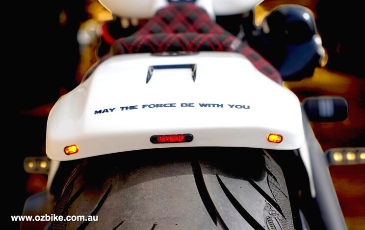 Harley-Davidson Breakout rear guard